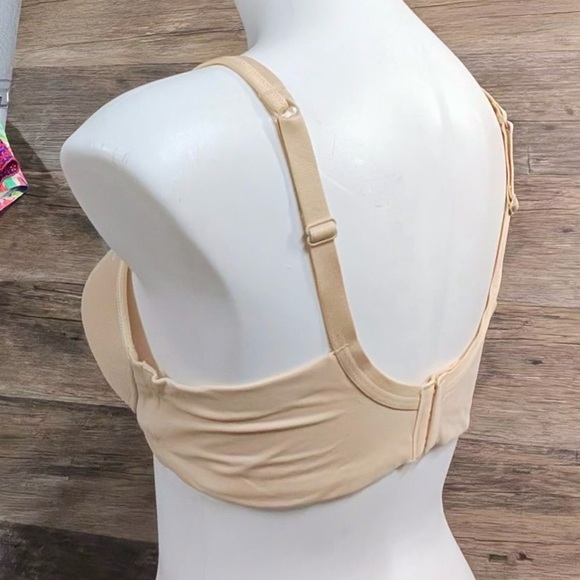 Warner's Beige Lift Bra with Floral Design - Picture 3 of 6